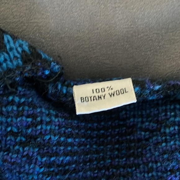 Norvyk Wool Sweater - Picture 5 of 12